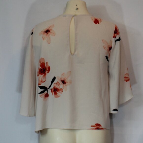 Aritzia Wilfred Cambria Floral cropped cream 3/4 sleeve  Blouse size Large - Picture 4 of 7